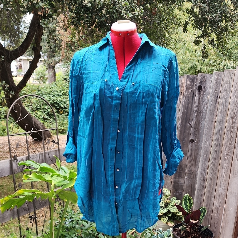 Elegant Teal Button-Down Women's Shirt